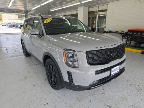 Used 2021 Kia Telluride SX w/ SX Prestige Package AWD/4WD image 7