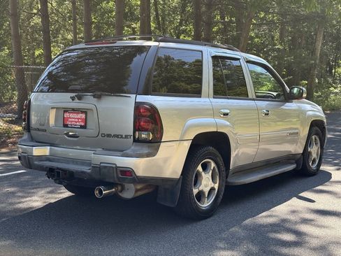 Used 2004 Chevrolet TrailBlazer LT w/ LT Preferred Equipment Group AWD/4WD image 5