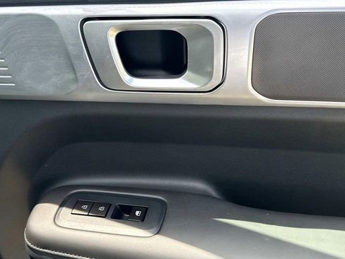 Used 2025 Hyundai Santa Fe SEL FWD image 20