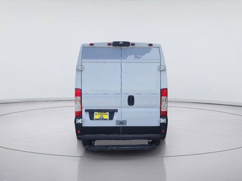 Used 2021 RAM ProMaster 2500 FWD image 4