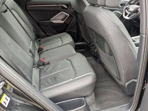 Used 2021 Audi Q3 2.0T Premium image 20