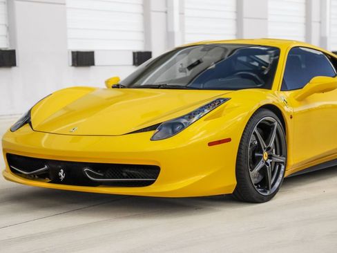 Used 2010 Ferrari 458 Italia Coupe image 21