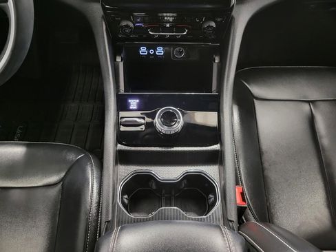 Used 2024 Jeep Grand Cherokee L Limited w/ Black Appearance Package image 16