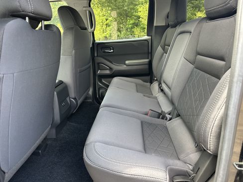 Used 2025 Nissan Frontier SV RWD image 20