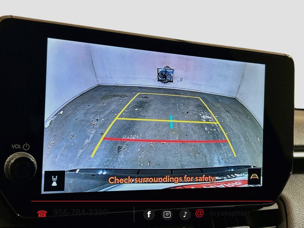 Used 2025 Toyota RAV4 XSE AWD/4WD image 12
