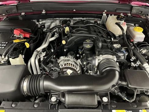 Certified 2024 Jeep Wrangler Willys image 36