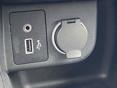 Used 2024 Nissan Kicks S image 23