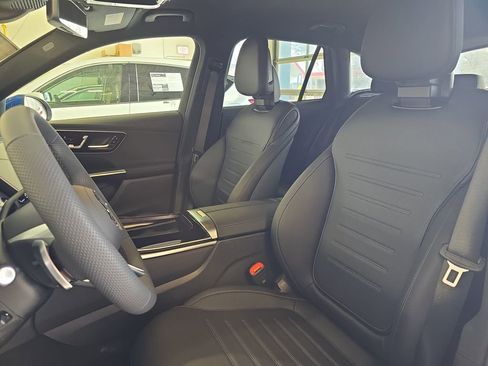 New 2026 Mercedes-Benz GLC 300 image 16