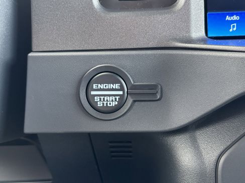 New 2025 Ford Bronco 4-Door image 6