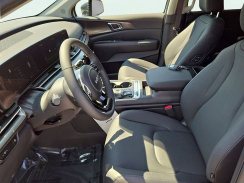 New 2026 Kia Carnival SX Prestige image 18