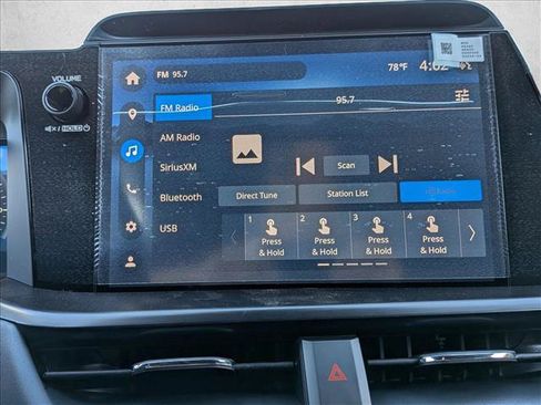 Used 2026 Subaru Outback Touring AWD/4WD image 12