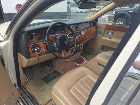 Used 2008 Rolls-Royce Phantom Sedan RWD image 5