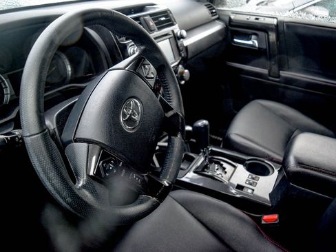 Used 2016 Toyota 4Runner Trail Premium image 22