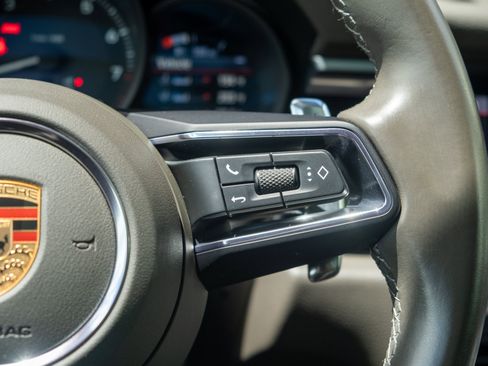 Used 2023 Porsche Macan AWD/4WD image 27