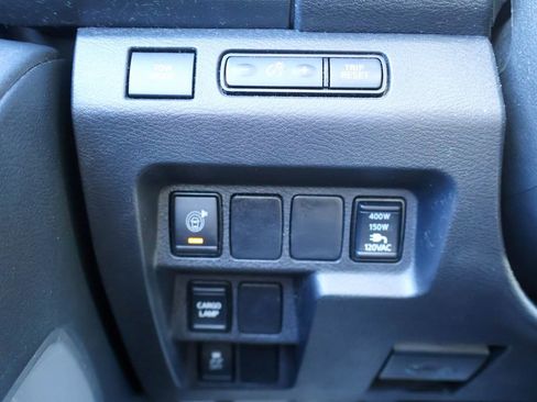 Used 2023 Nissan Frontier SV w/ SV Convenience Package image 17