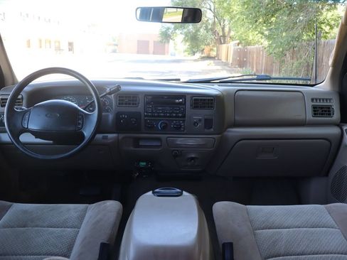 Used 2002 Ford F250 XL AWD/4WD image 16