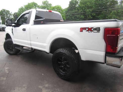 Used 2022 Ford F350 XLT w/ XLT Value Package AWD/4WD image 16