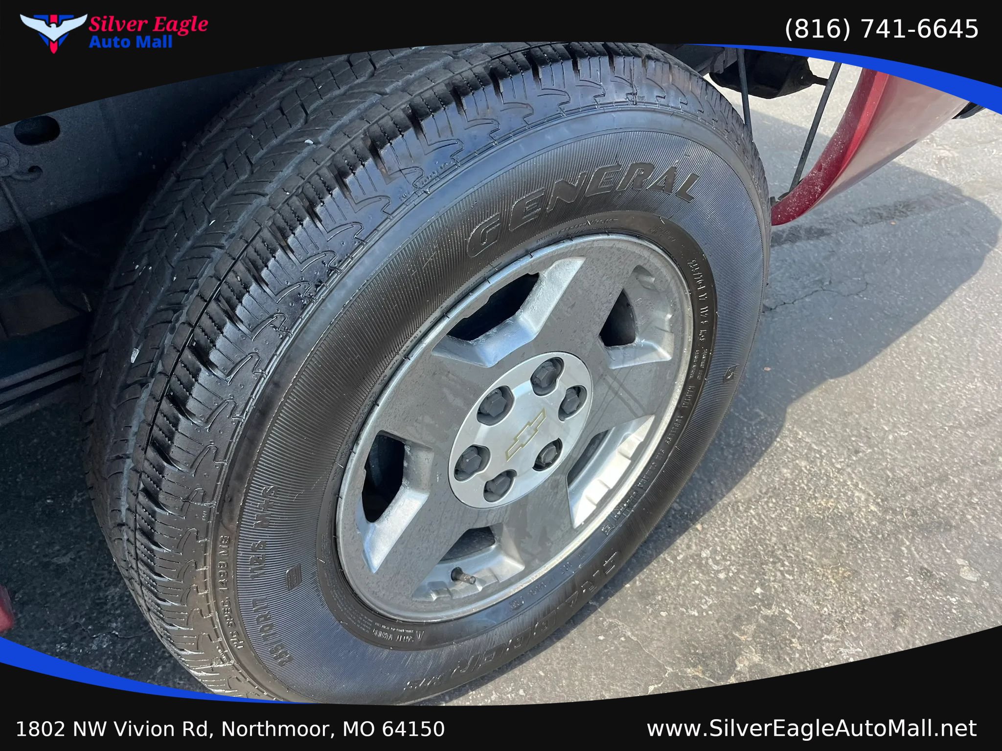 Used 2005 Chevrolet Silverado 1500 LS w/ Light Duty Power Package AWD/4WD image 11