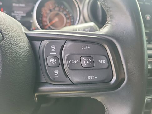 Used 2021 Jeep Wrangler Sport AWD/4WD image 26