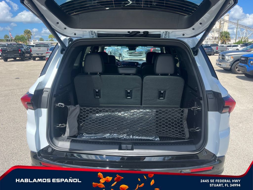 New 2027 Buick Enclave Sport Touring w/ Super Cruise Package FWD image 10