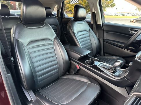 Used 2017 Ford Edge SEL w/ Equipment Group 201A image 9