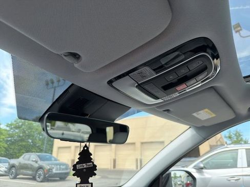 Used 2025 Hyundai Palisade SEL image 18