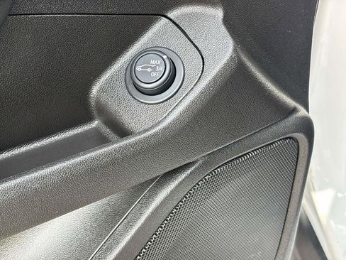 Used 2019 GMC Terrain SLE w/ Driver Convenience Package image 31