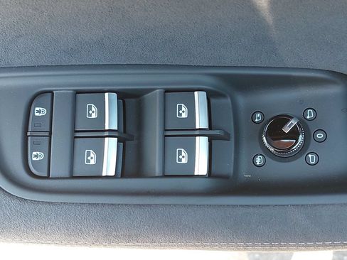 New 2026 Audi RS Q8 performance AWD/4WD image 31