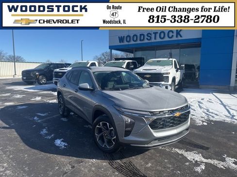 New 2026 Chevrolet Trax LT w/ LT Convenience Package image 1