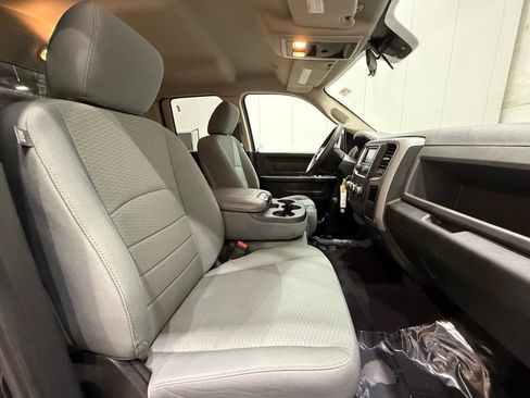 Used 2018 RAM 1500 Express w/ Express Value Package image 18