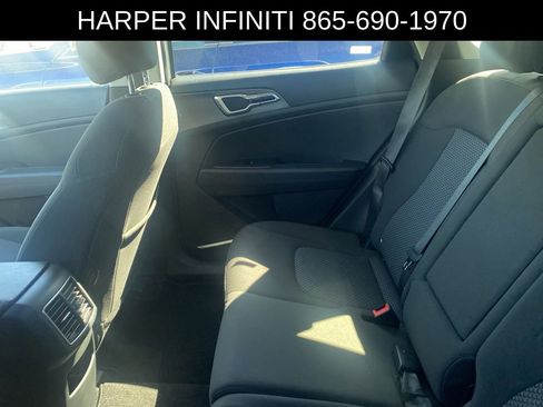 Used 2023 Kia Sportage LX image 7