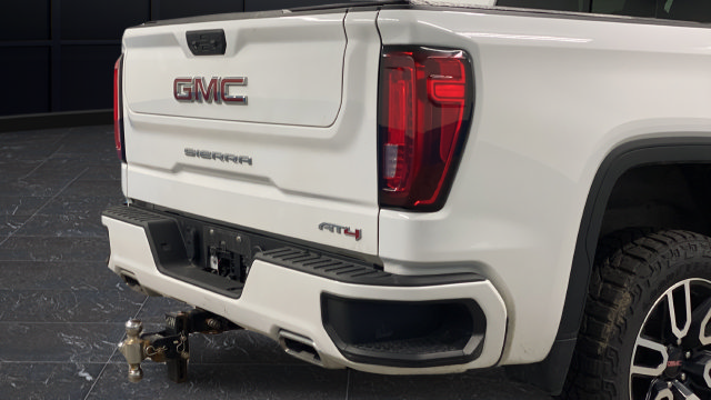 Used 2022 GMC Sierra 1500 AT4 w/ AT4 Preferred Package AWD/4WD image 42