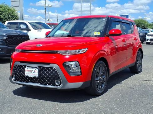 Used 2021 Kia Soul EX FWD image 3
