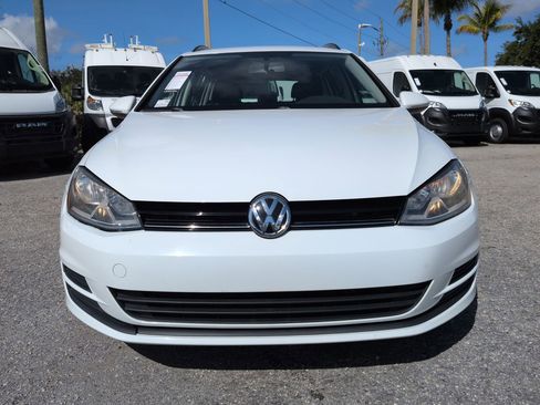 Used 2015 Volkswagen Golf TDI S FWD image 3
