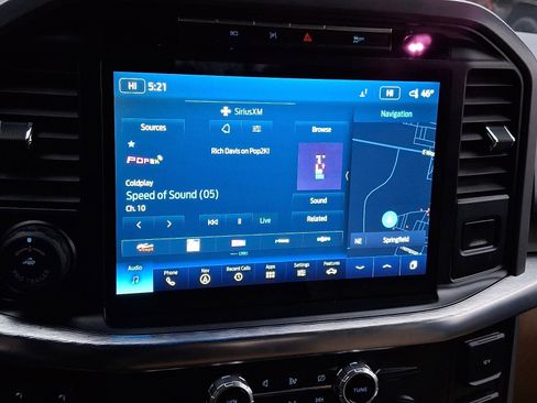 Used 2022 Ford F150 Lariat w/ Equipment Group 502A High image 18