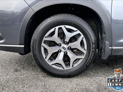 Certified 2023 Subaru Forester Premium image 11