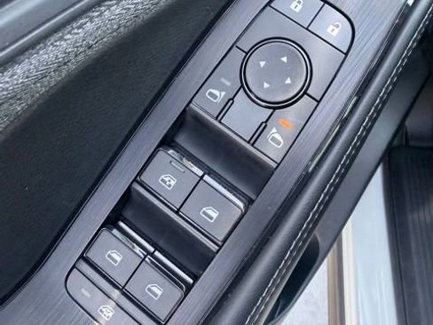 Certified 2023 Nissan Rogue SV FWD image 21