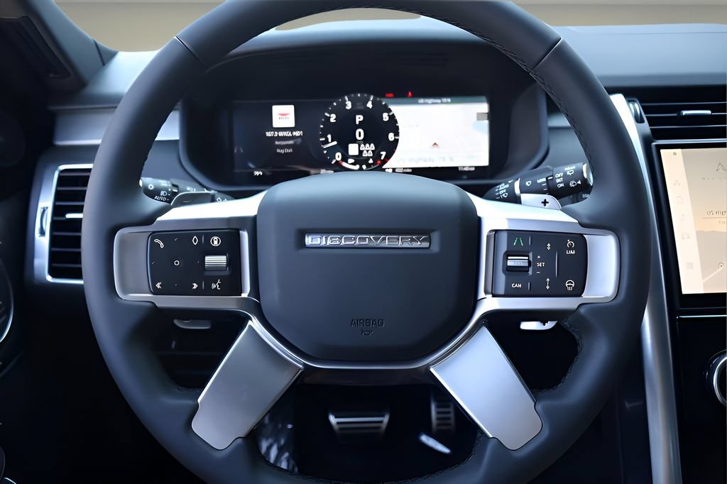 New 2026 Land Rover Discovery Dynamic SE AWD/4WD image 18