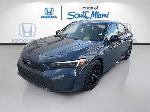 Used 2025 Honda Civic Sport image 3