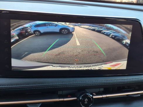 Certified 2023 Nissan Ariya FWD image 16