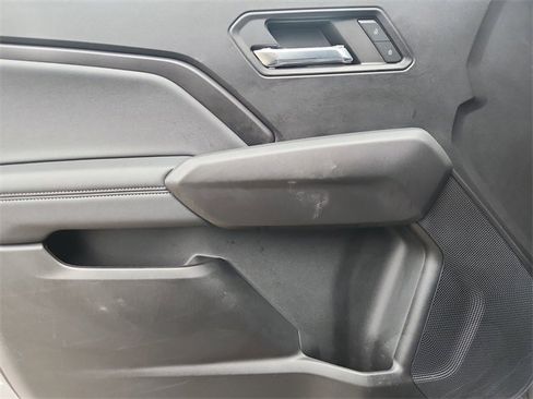 Used 2023 Chevrolet Colorado LT w/ LT Convenience Package II image 22