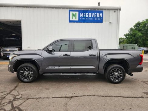 Used 2023 Toyota Tundra Platinum AWD/4WD image 2