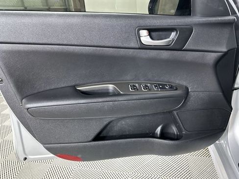 Used 2020 Kia Optima LX FWD image 22