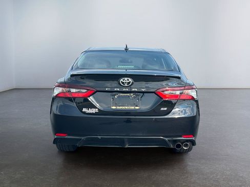 Used 2021 Toyota Camry SE FWD image 4