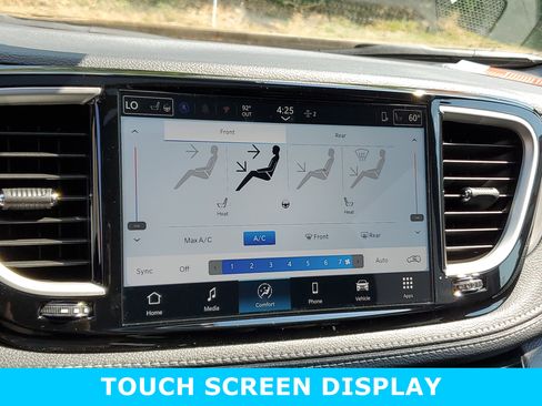 New 2026 Chrysler Pacifica Select image 16