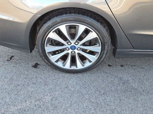 Used 2020 Ford Fusion SE image 8