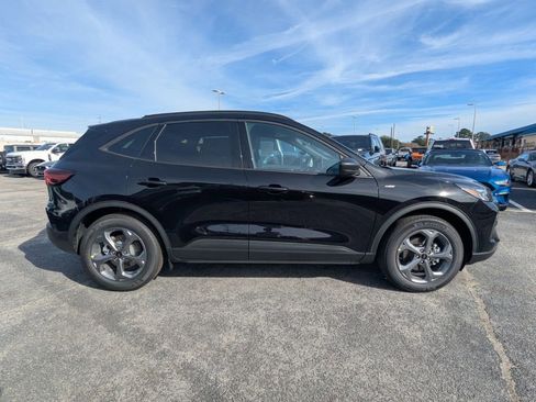 New 2026 Ford Escape ST-Line image 3