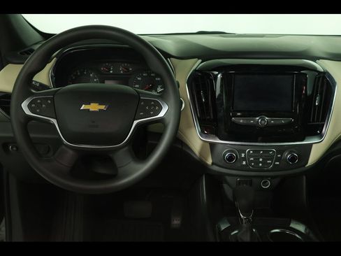 Used 2023 Chevrolet Traverse LS w/ Safety Package FWD image 17