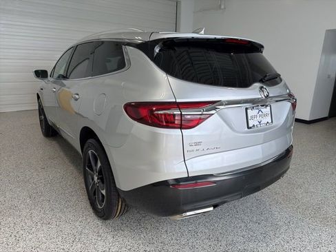 Used 2020 Buick Enclave Essence w/ Sport Touring Edition image 6