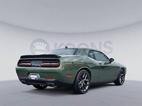 Used 2023 Dodge Challenger R/T w/ Plus Package image 7